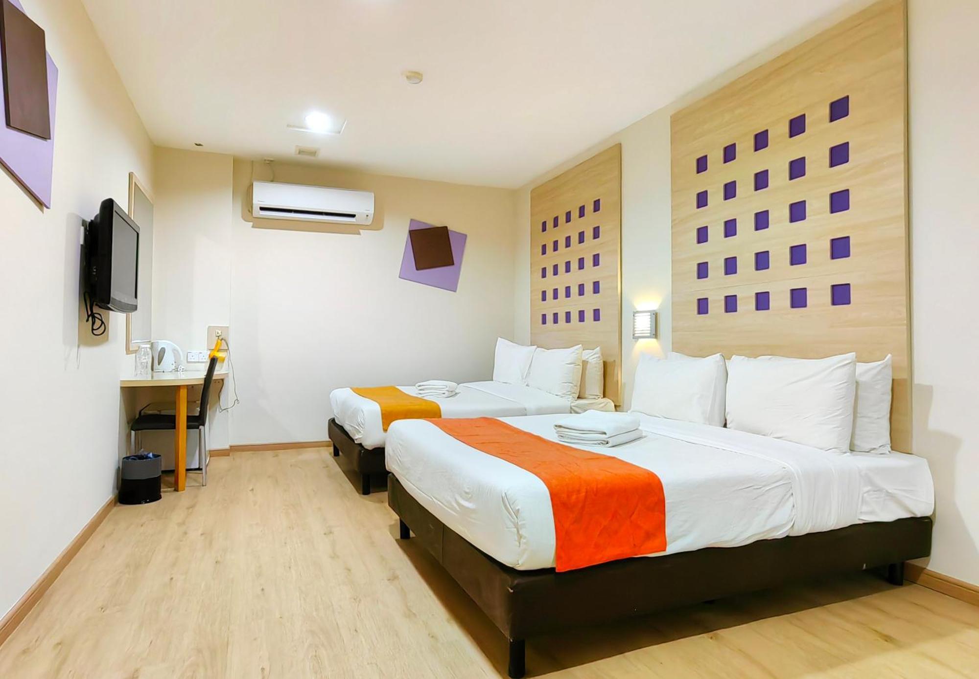 Hotel 98 Kuching Dış mekan fotoğraf